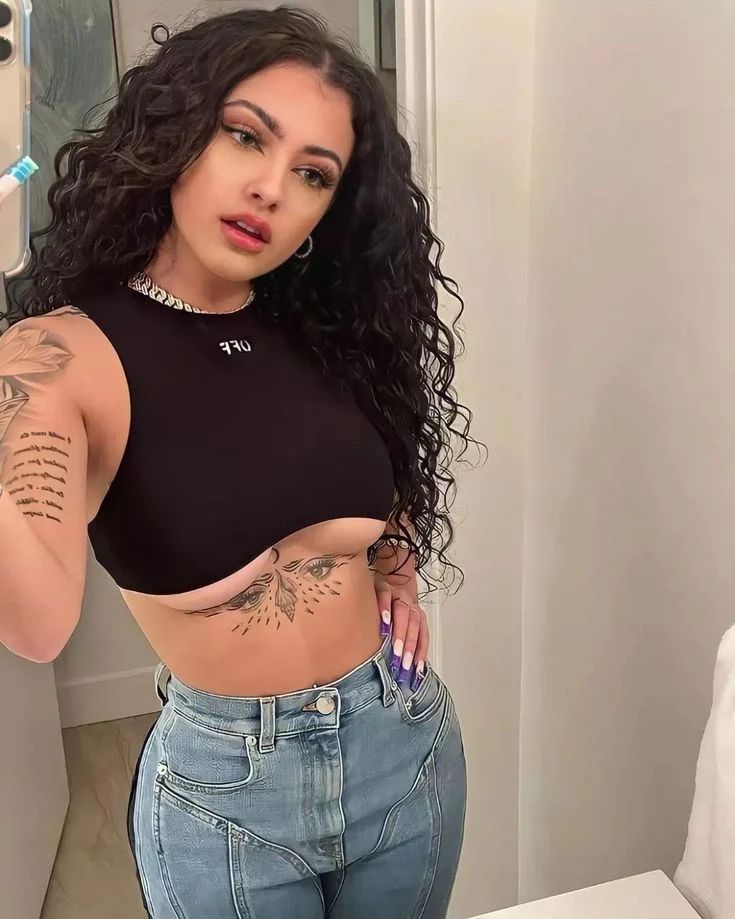 Book Escort Service in Sikar Road